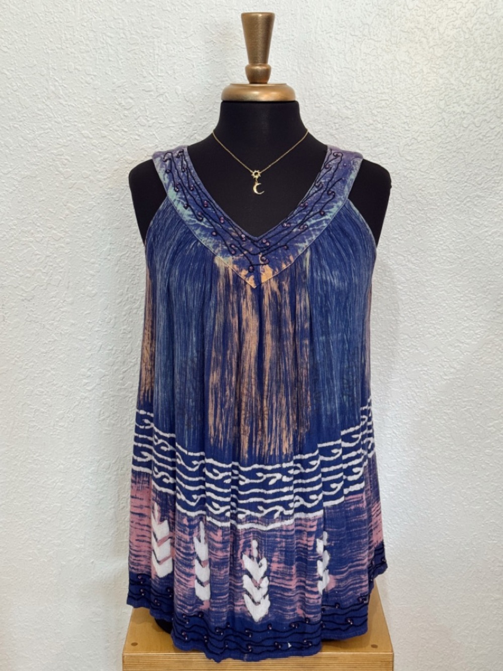 Embroidered V-Neck Tie-Dye Navy and Pink Women's Tank Top